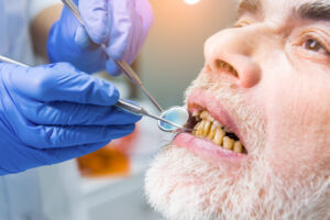 Transform your smile with full mouth reconstruction in Highlands Ranch, CO. Dr. Lunn at HR Family Dental offers specialized, compassionate care. Book your free consultation!